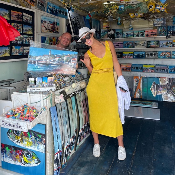 Meet your Posher, Rachel - Picture 4 of 5